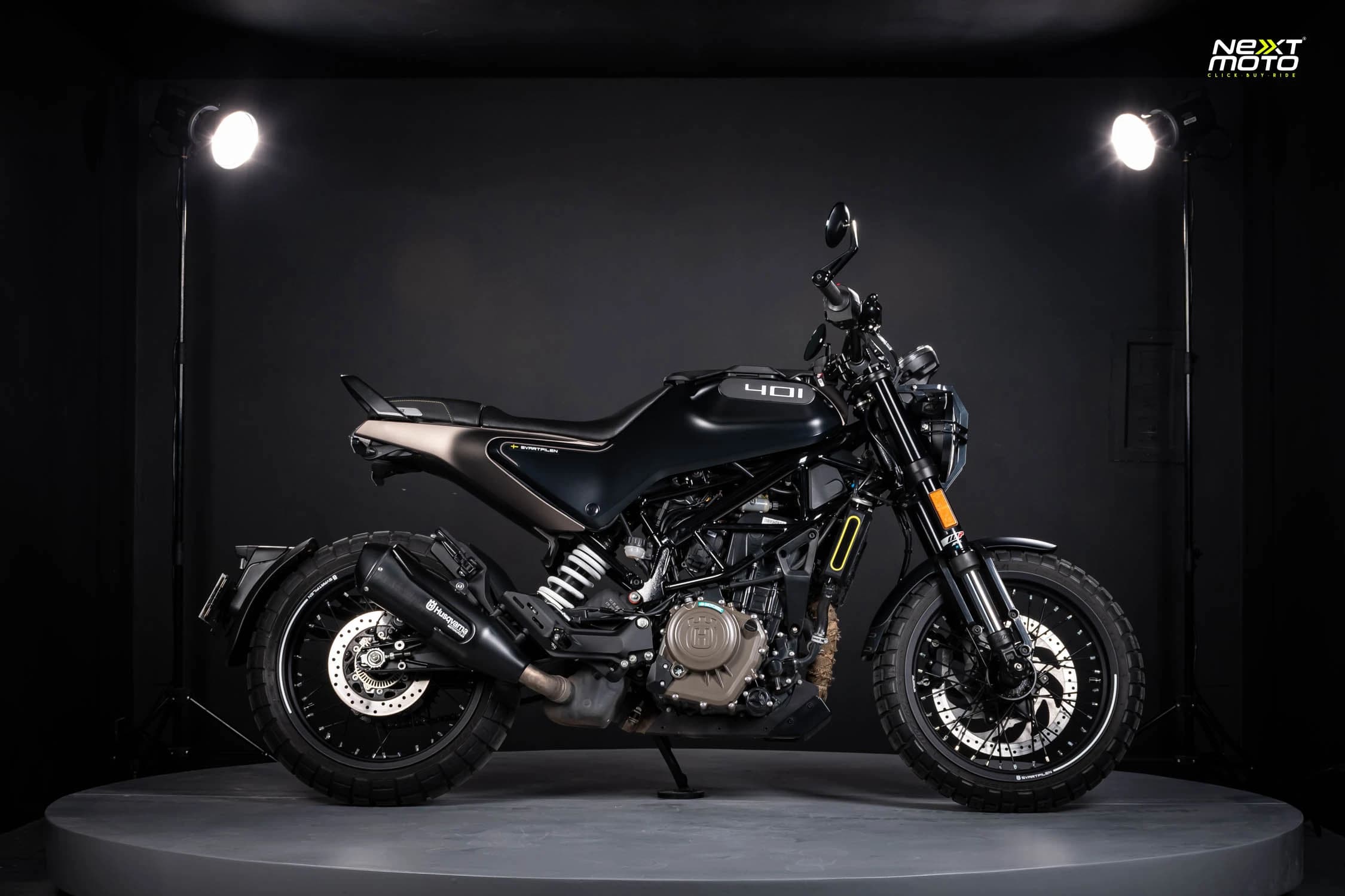 Husqvarna Svartpilen 401 motorcycle product photo